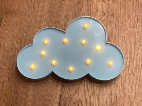 Svietiaci obláčik,