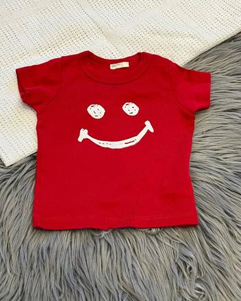 Chlapčenské tričko smiley červené benetton (62), benetton,62