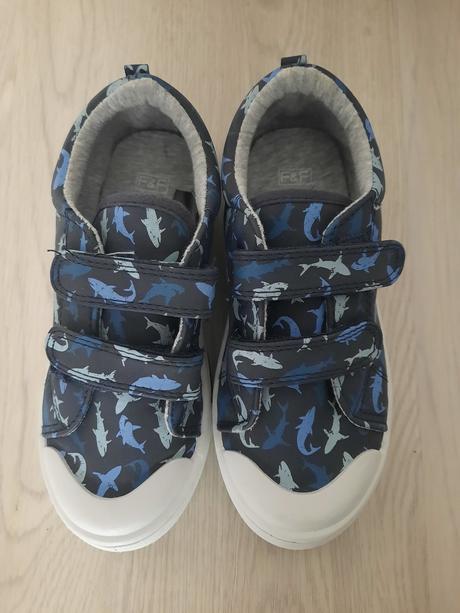 Plátenky so žralokmi (vd 19 cm), f&f,31