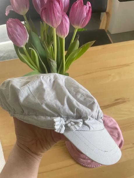 Baretky pre dievčatko 5 rokov benetton a next, benetton,122