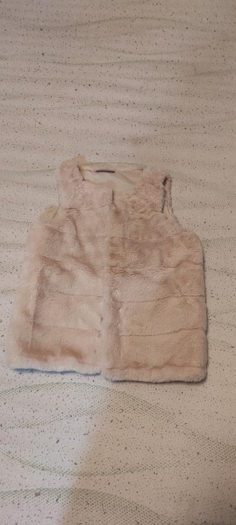 Dievčenská vesta, 134