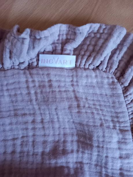 Staroružová mušelínová deka, 