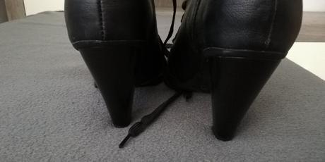 Čižmy a poltopánky v jednom, 38