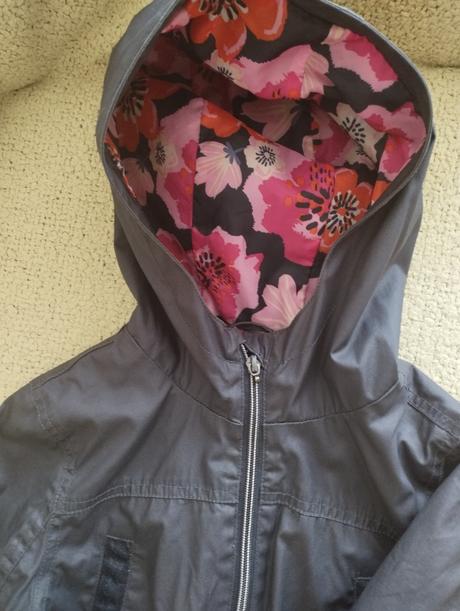 Ponúkam na predaj predĺženú bundu v.140, coccodrillo,140