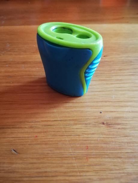 Strúhadlo dvojdierové maped, 