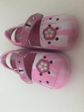 Gumené sandálky, 22