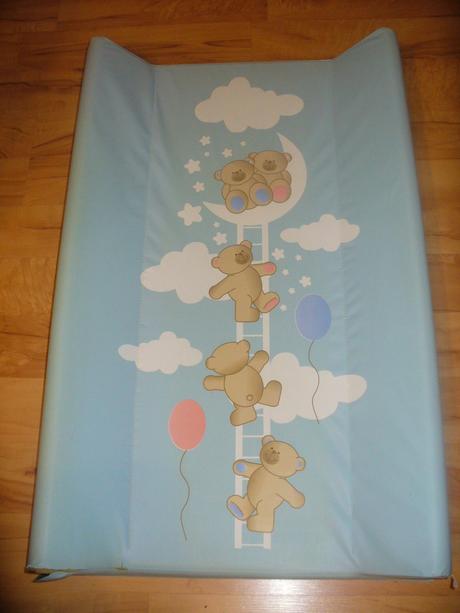 Pevná podložka na prebaľovania, 