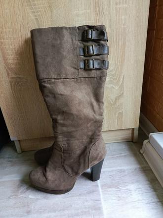 Dámske čižmy veľ. 40, 40