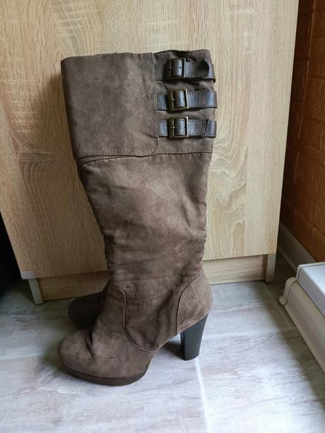 Dámske čižmy veľ. 40, 40