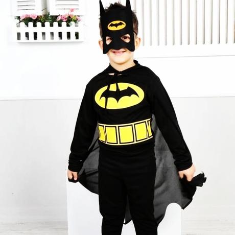 Karnevalovy kostym hulk, batman,