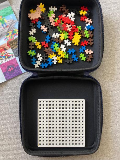 Stavebnica plus plus,