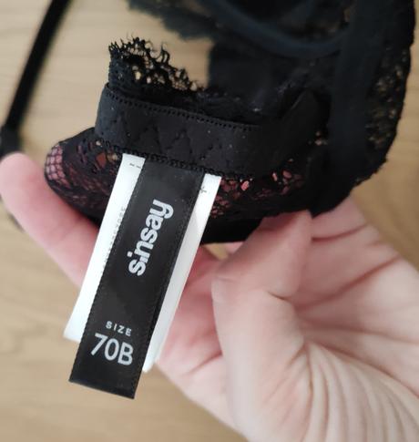 Čierna čipkovaná podprsenka 70b, sinsay,70b