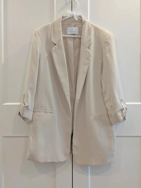 Krémove sako, stradivarius,l