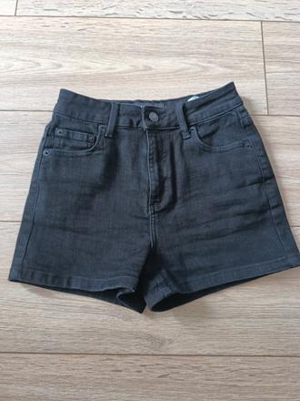 Kraťasy, reserved,36