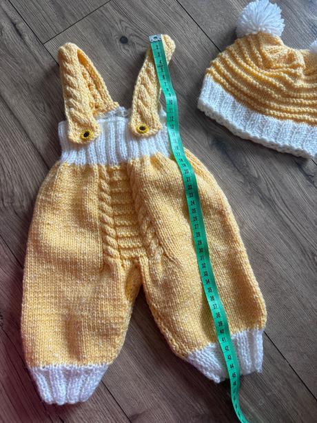 Krásny set čiapka a nohavice, 62