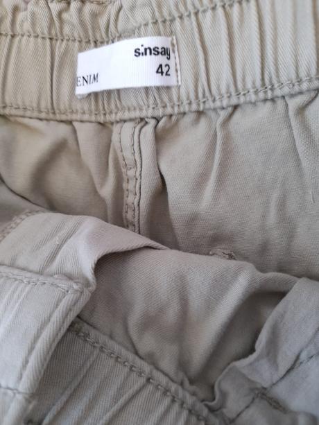 Kraťasy 42, sinsay,42