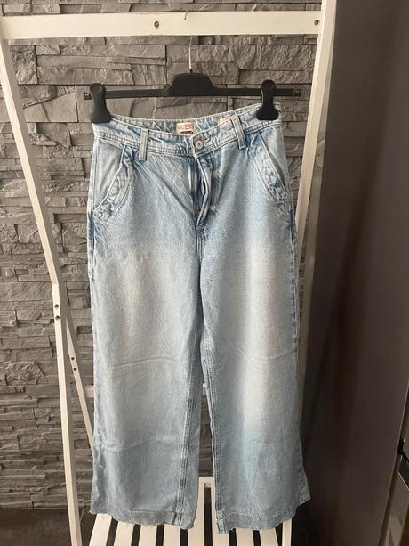 Guess v.26, guess,26