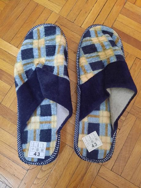 Domáca obuv- papuče, 43