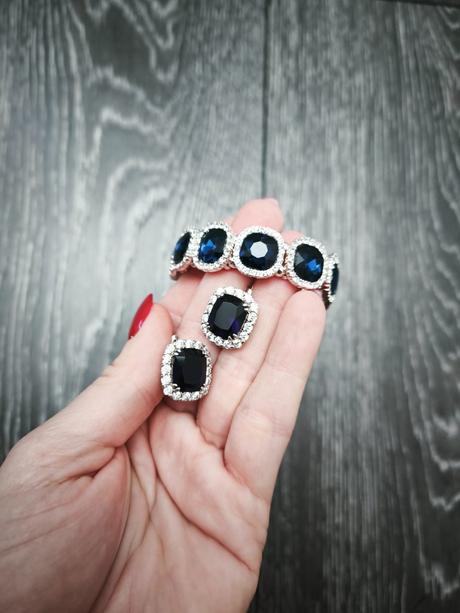 Krasny sperkovy set,