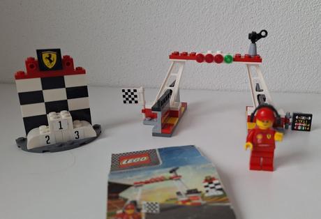 Lego formula , benzinka, policia, kamion, sanitka, 