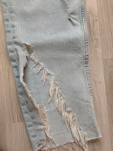 Roztrhane svetlomodre boyfriend rifle h&m, h&m,xs