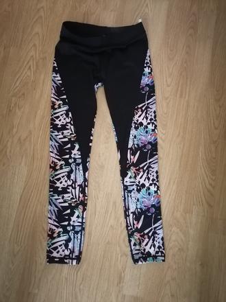 Športové legíny, 152