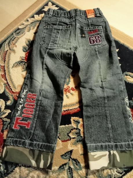 Pekné rifle s tigrom, disney,104