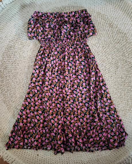 Letné šaty s odhalenými ramenami, xs