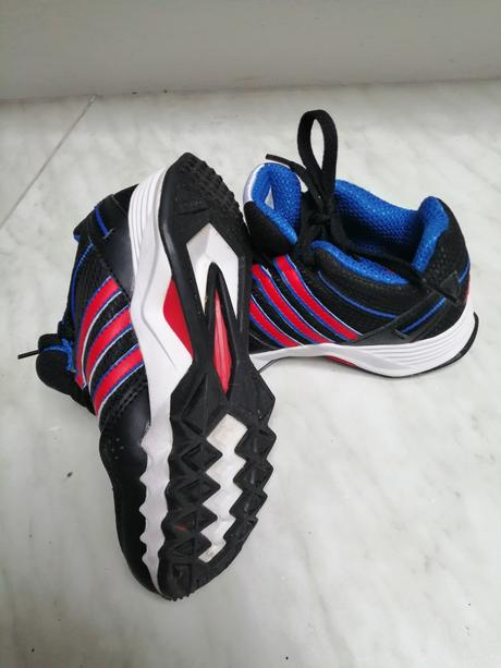 Botasky pre chlapcov znackove adidas vel. 30, adidas,30