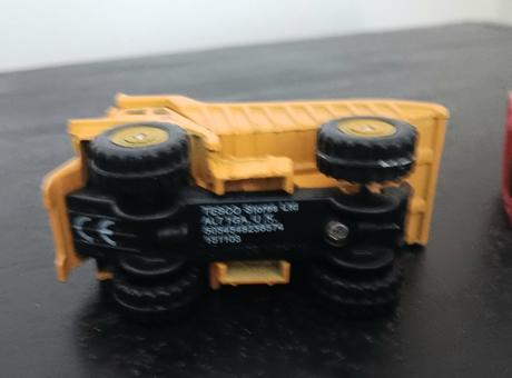 2 autá- cena spolu, 