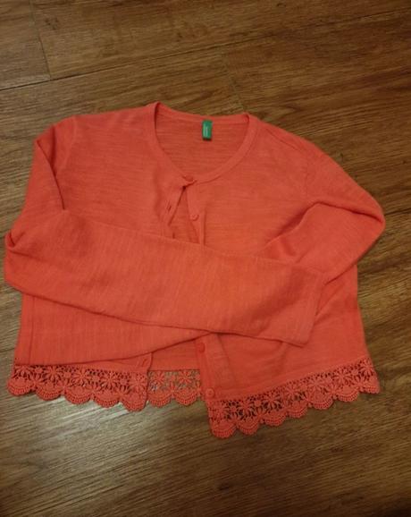 Dievčenský svetrík, 146