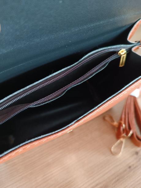 Crossbody kabelku, 
