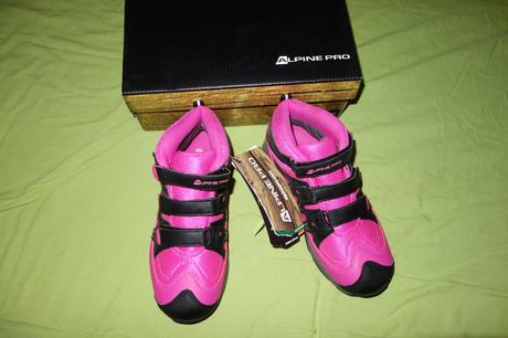 Nove turisticke topanky alpine pro, alpine pro,35