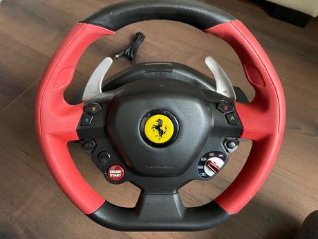 Volant thrustmaster ferrari 458 spider pre xbox,