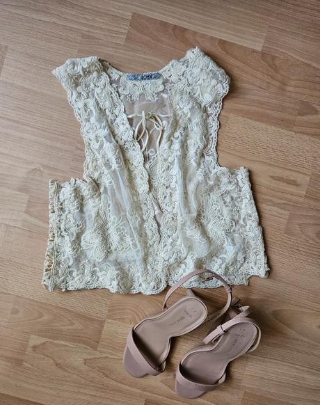 Nádherná čipková vesta, m