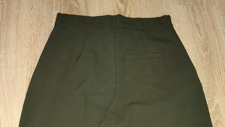 Tmavozelené nohavice, pull&bear,xs