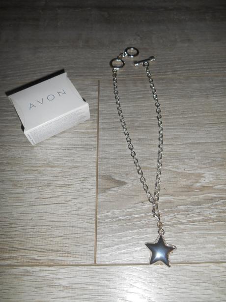 Retiazka s príveskom, avon