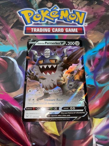 Pokémon silná karta galarian perrserker v 200hp,