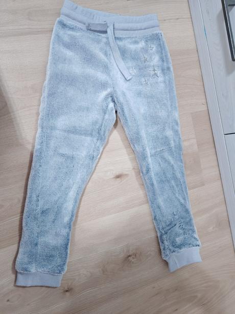 Vyteplene krásne sivé tepláčiky, na viac veľkostí, 