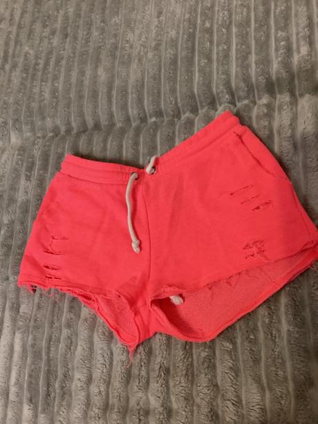 Teplakove kraťasy s poškodením, terranova,s