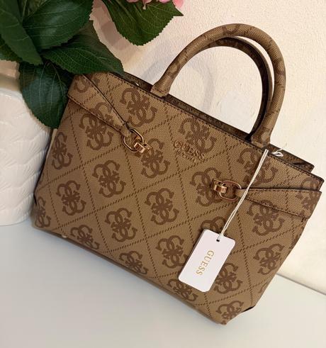 Elegantná kabelka guess z kolekcie lorelei, guess