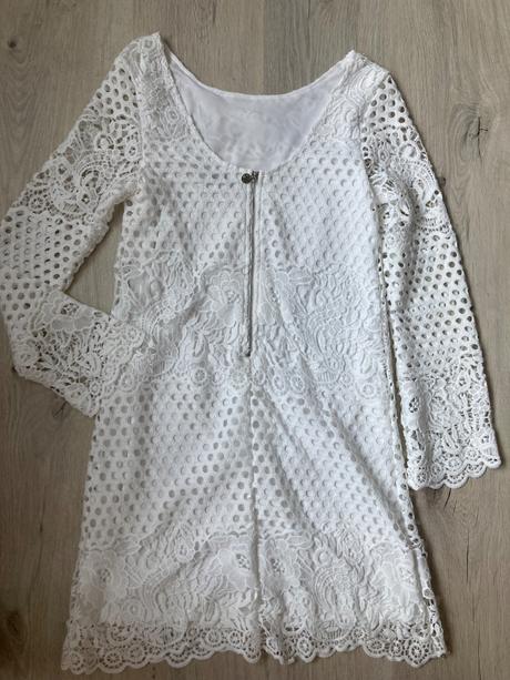 Damske cipkovane šaty, amisu,38