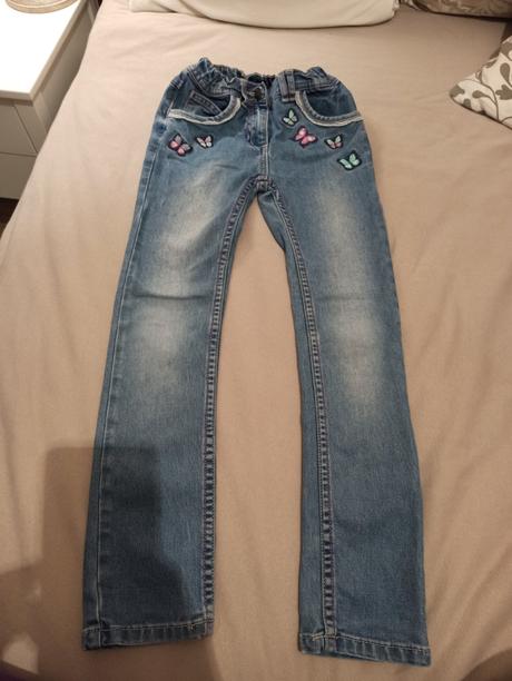 Rifle s motylikmi, topolino,128