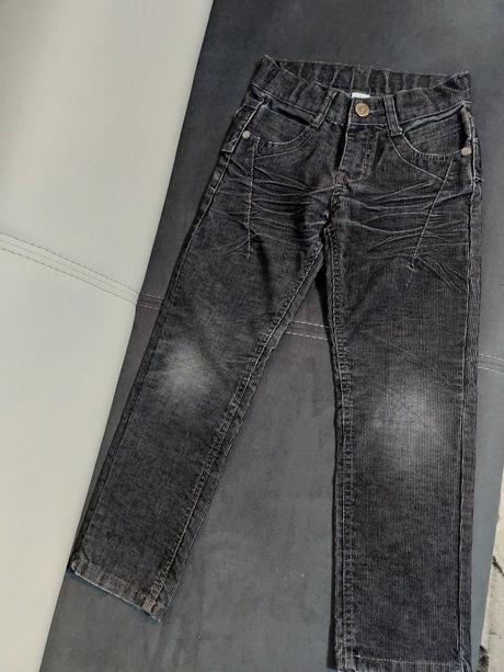 Menžestráky 128-134, 128