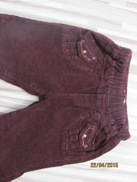 Tmavobordové rifle-nohavice, 122