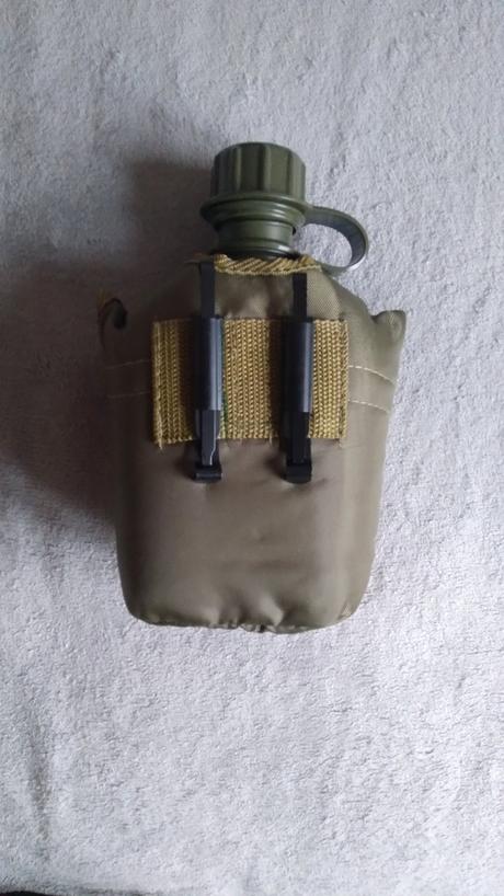 Vojenská fľaša poľná nádoba ako nová nepoužité, 