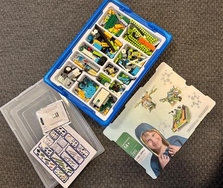 We do 2.0 programovateľná stavebnica, 