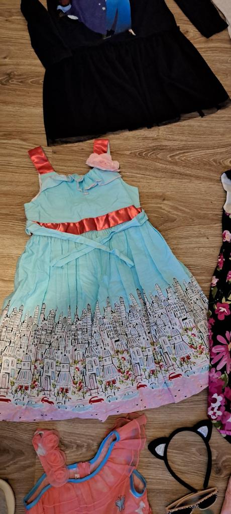 Veľký balík oblečenia pre dievčatko 122-128, 122–134