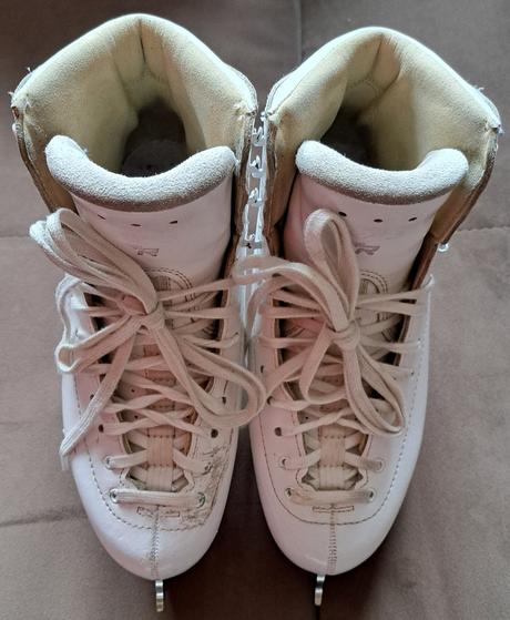 Profesionálne krasokorčule risport rf3 pro + nože, 36