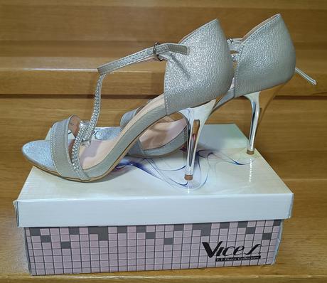 Strieborné sandálky, 40